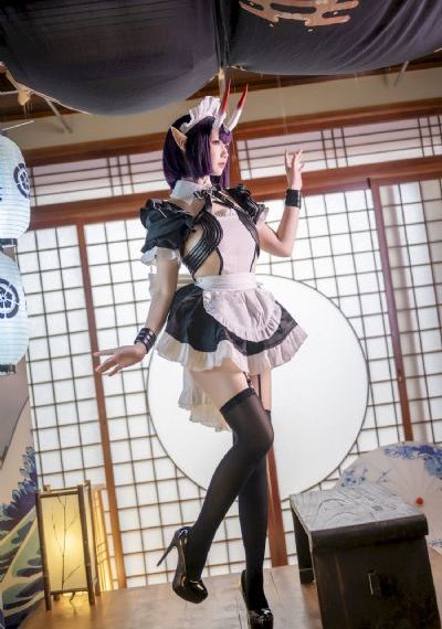 玉足